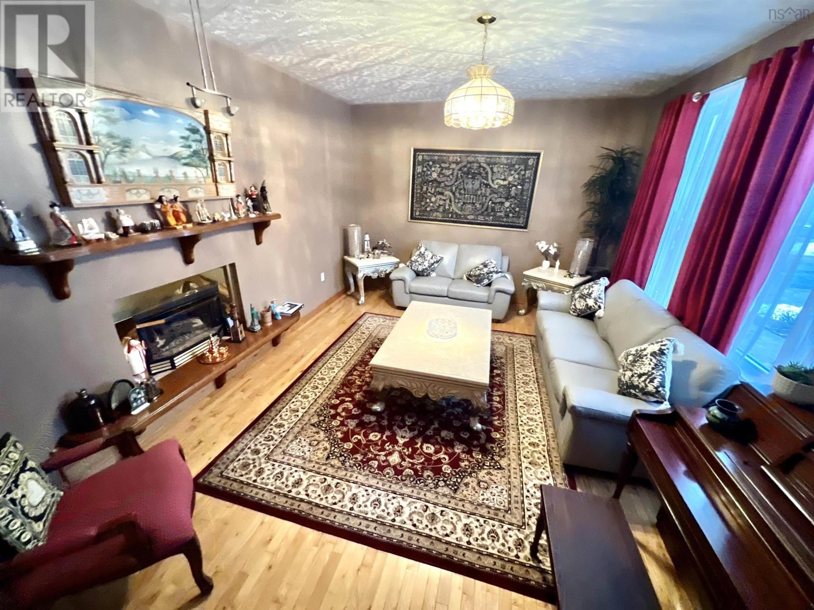 Property 29 of 31 of 26 University Avenue