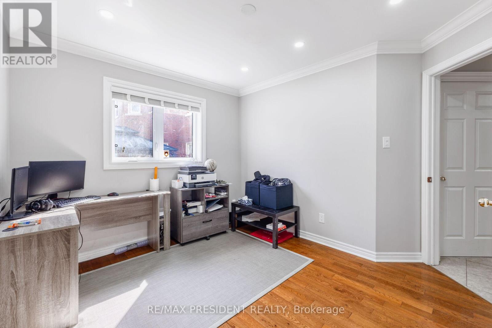 14 SAMUEL CRESCENT - 21