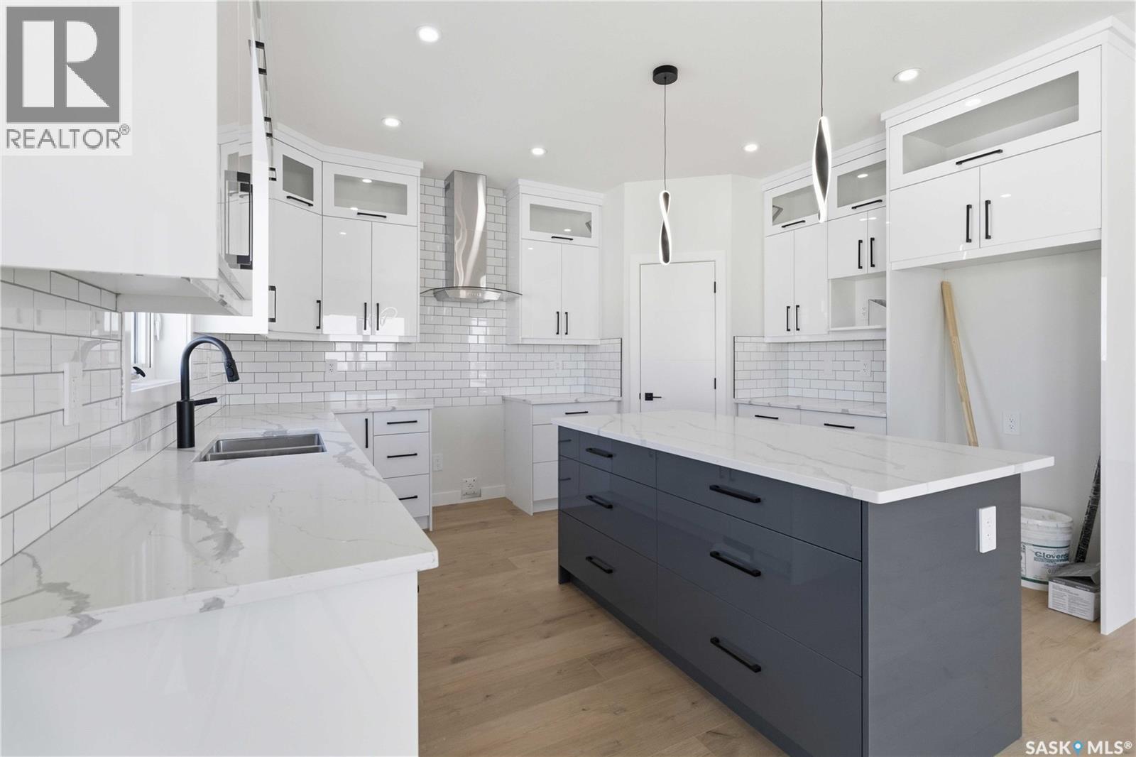 410 Nazarali MANOR - 12
