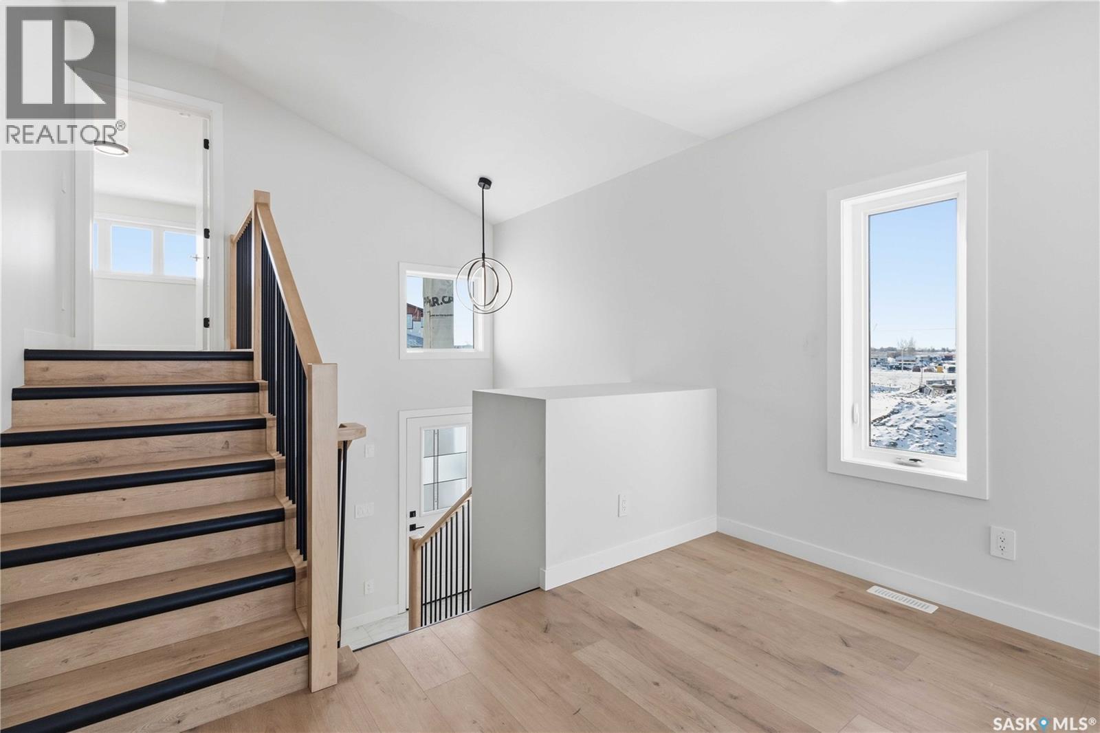 410 Nazarali MANOR - 2