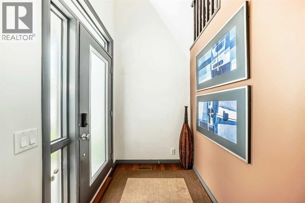 Single Family House for Sale in  Tuscany Ravine Close NW Tuscany Calgary 