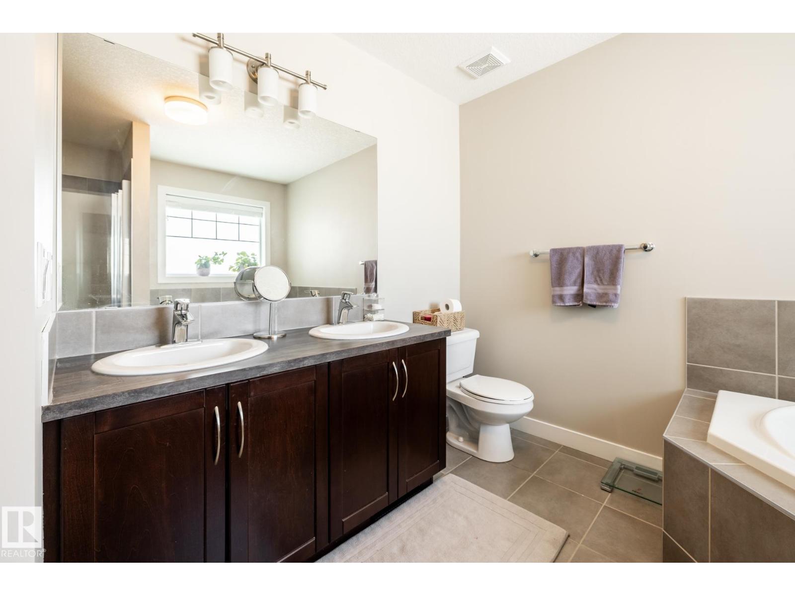 7817 ELLESMERE LI, Sherwood Park