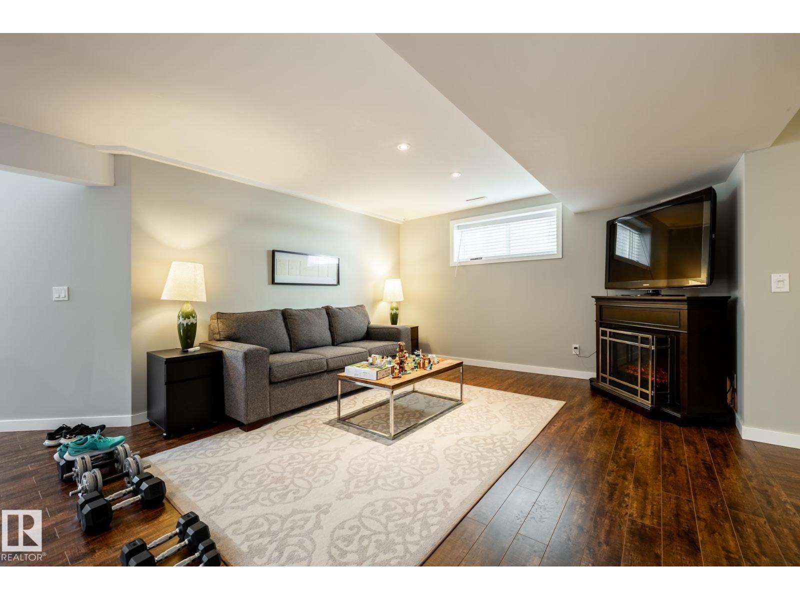 7817 ELLESMERE LI, Sherwood Park