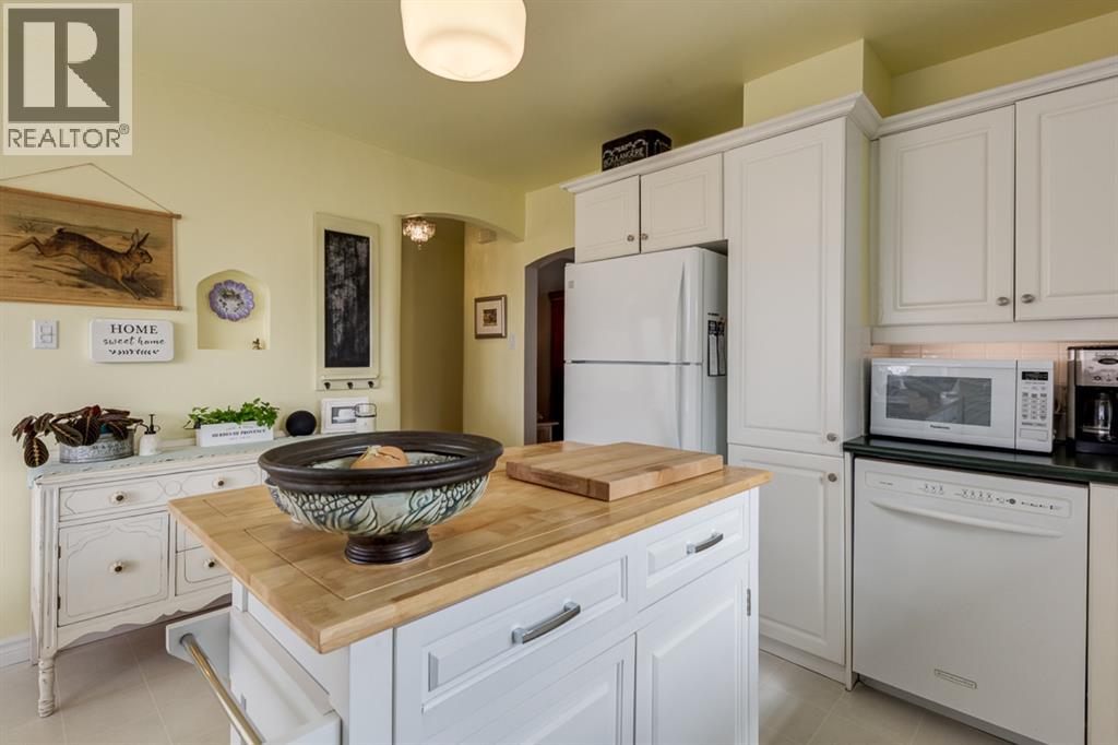 Single Family House Bungalow for Sale in   Avenue SE Ramsay Calgary 