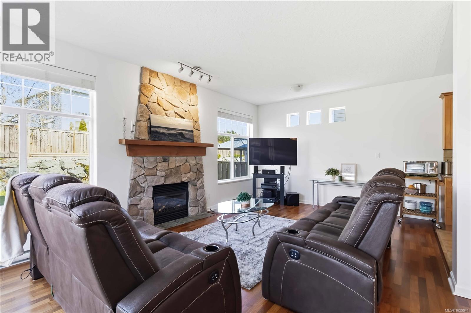 2427 DRIFTWOOD DR - 8