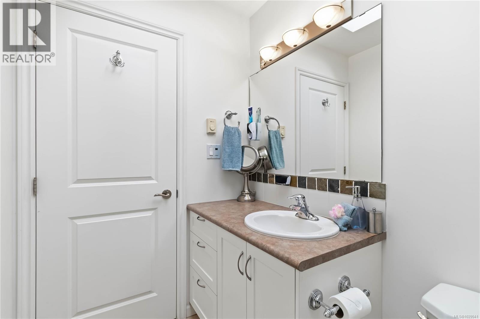 2427 DRIFTWOOD DR - 30