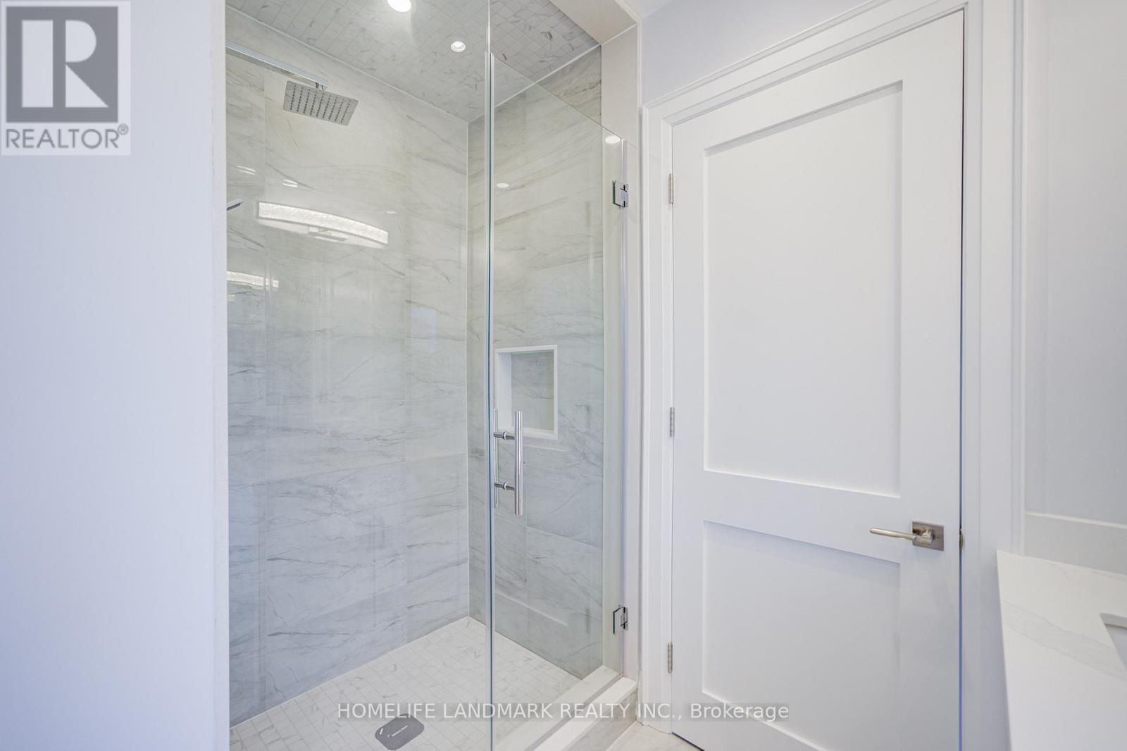 53 SAUGEEN CRESCENT - 23