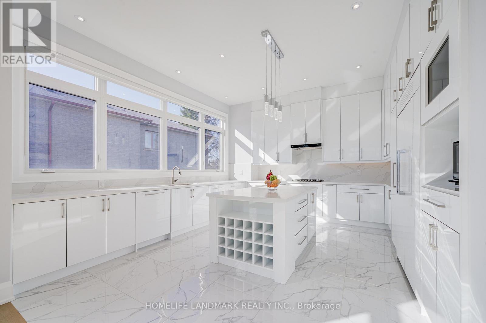 53 SAUGEEN CRESCENT - 9