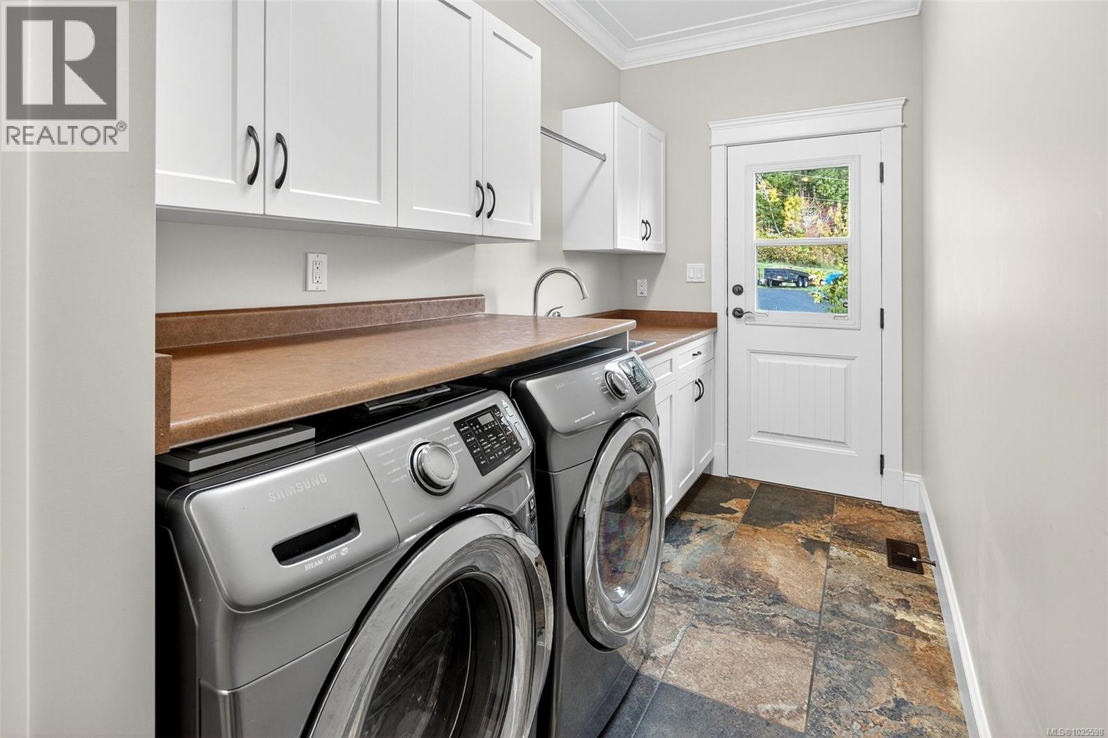  2851 Whiskey Point Road, Mill Bay