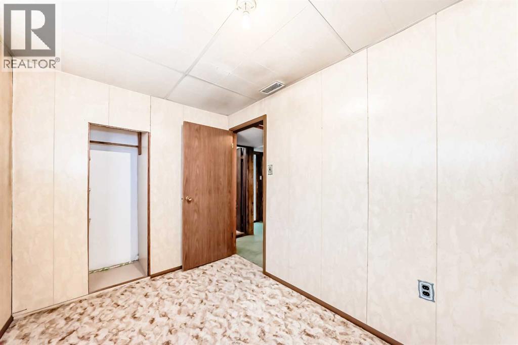 Single Family House Bungalow for Sale in  Crestwood Road SE Ogden Calgary 