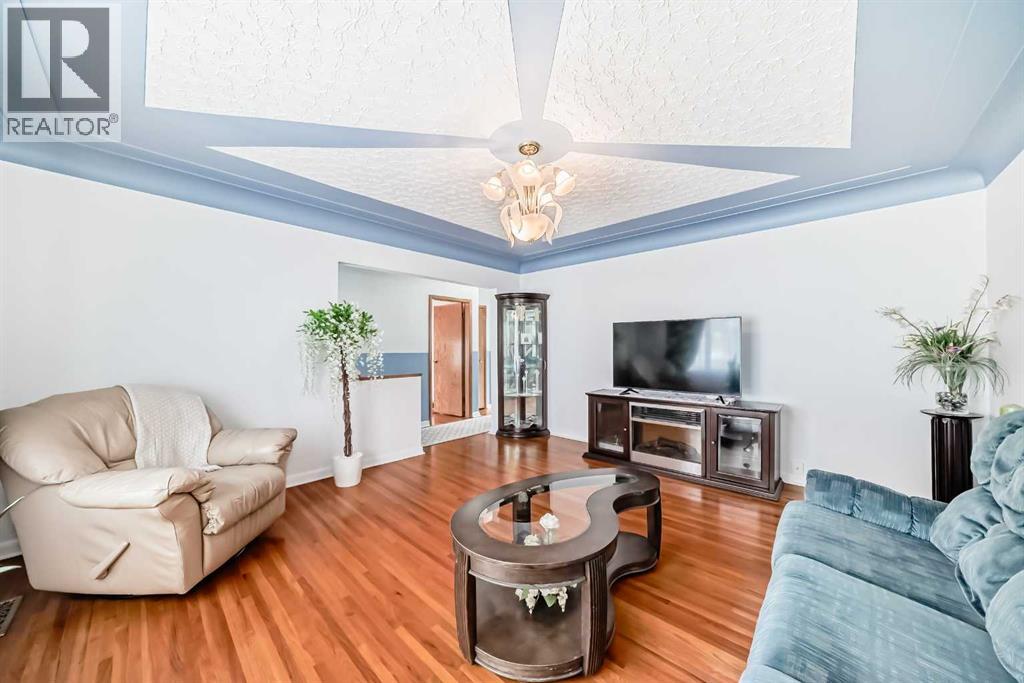 Single Family House Bungalow for Sale in  Crestwood Road SE Ogden Calgary 