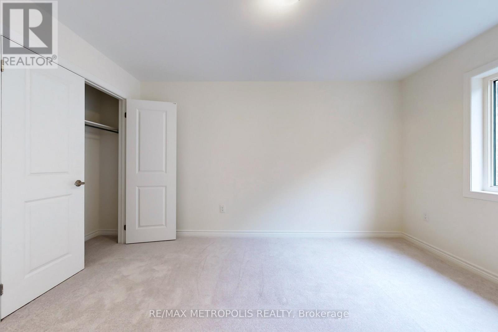 285 FLAVELLE WAY - 34