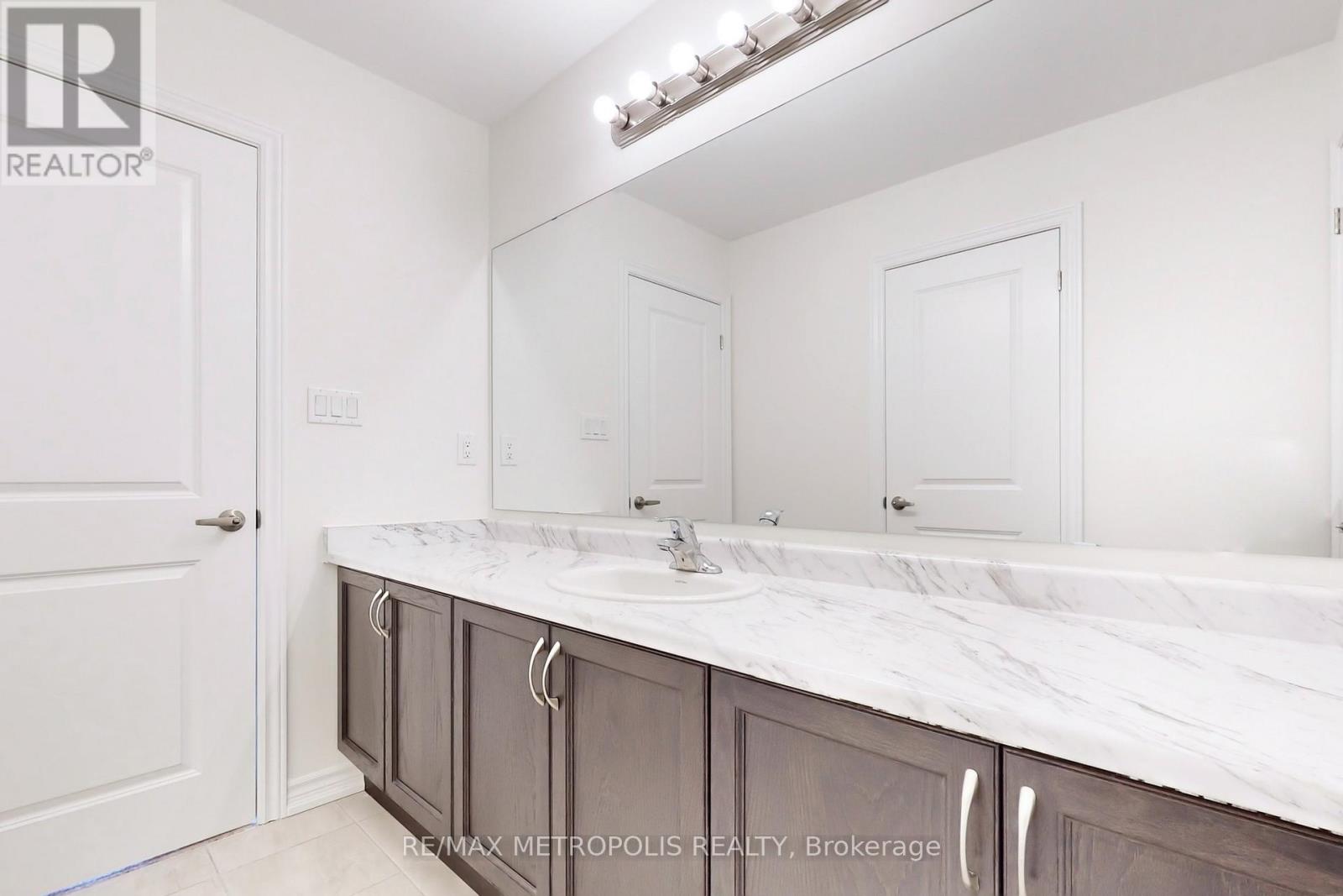 285 FLAVELLE WAY - 42