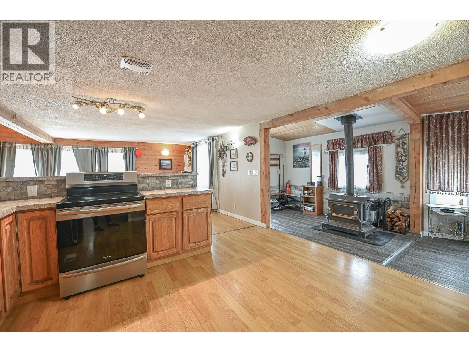 4981 SPRUCE AVENUE - 24