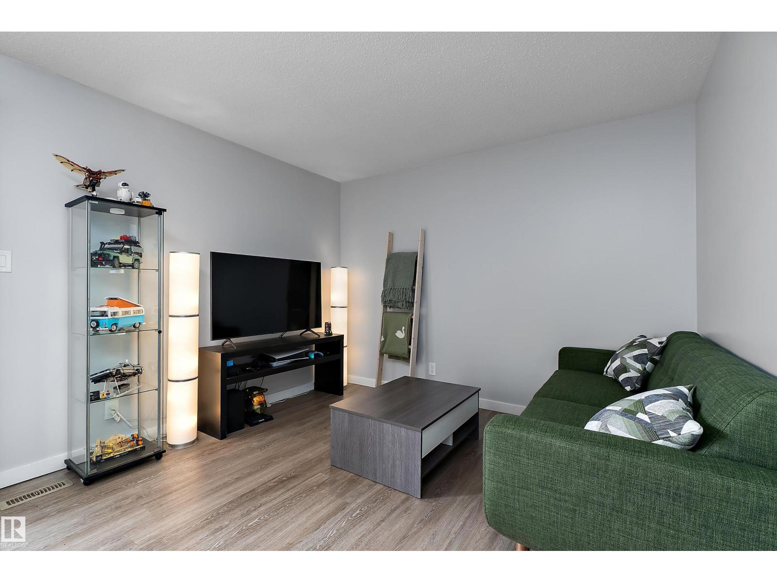 14462 56 ST NW, Edmonton