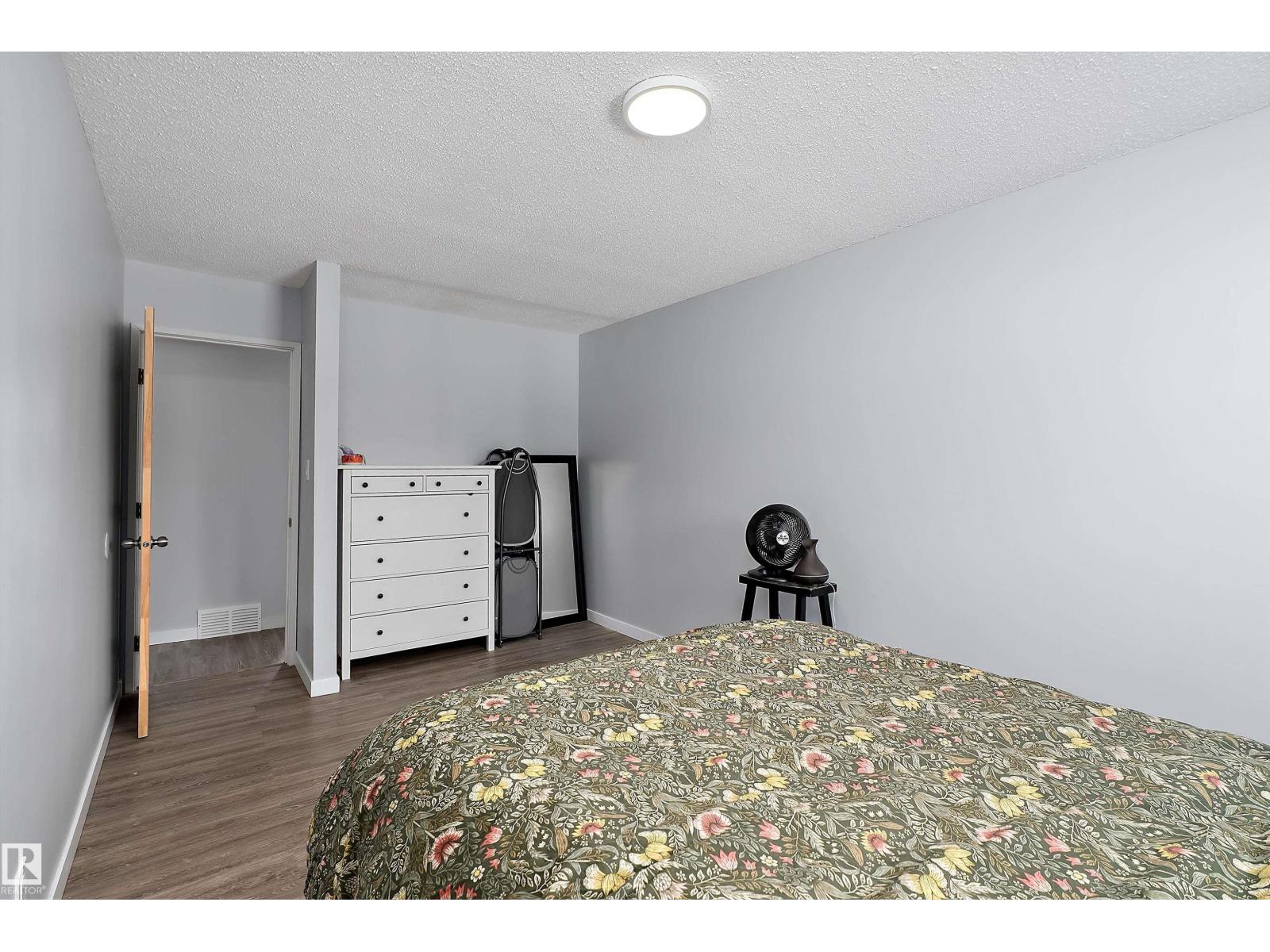 14462 56 ST NW, Edmonton