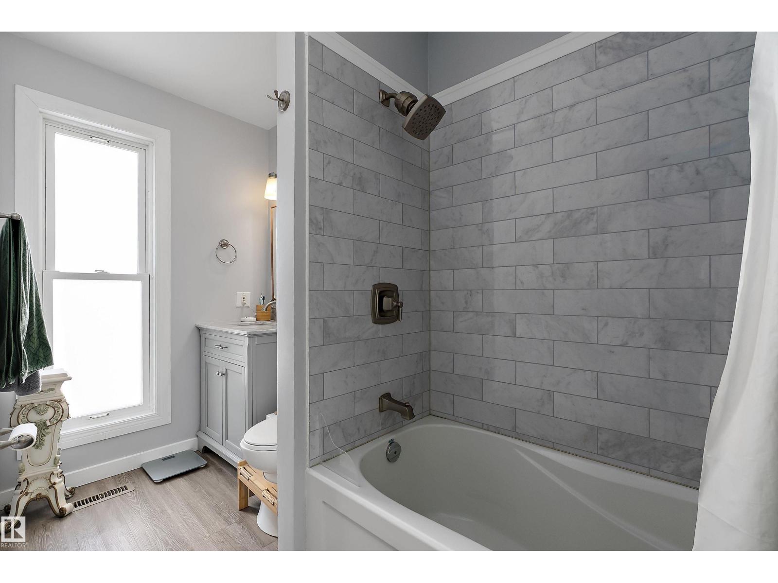 14462 56 ST NW, Edmonton