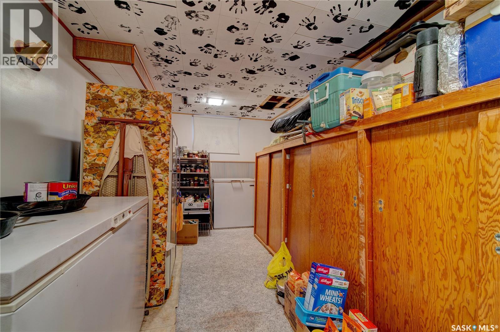 Single Family House Bungalow for Sale in  nd AVENUE Regina 