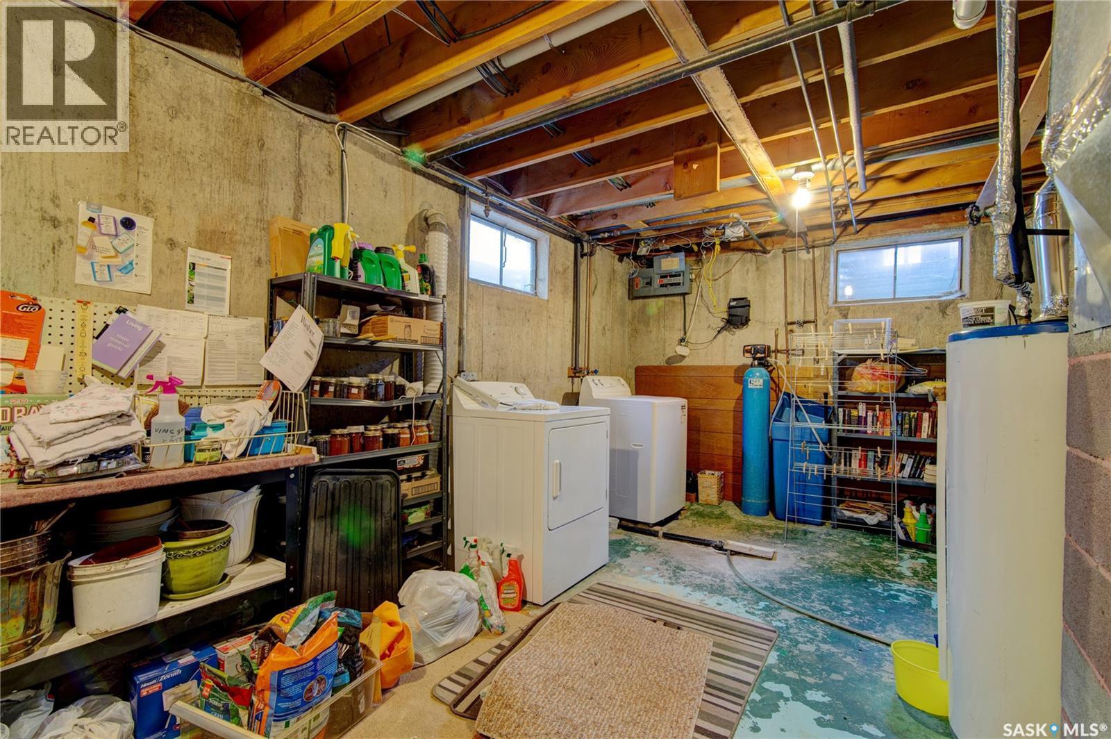 Single Family House Bungalow for Sale in  nd AVENUE Regina 