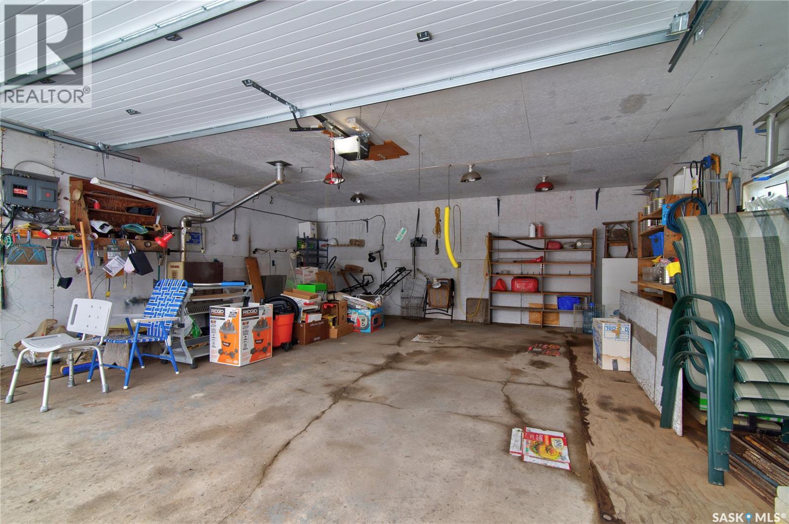 Single Family House Bungalow for Sale in  nd AVENUE Regina 