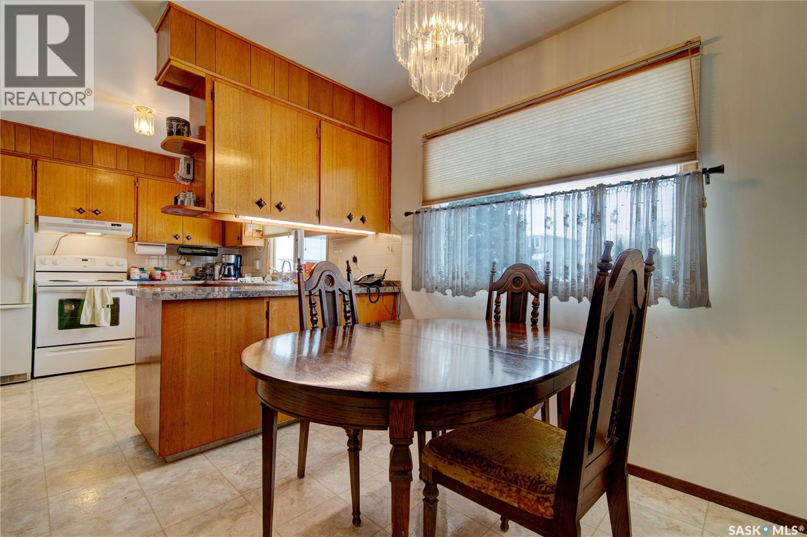 Single Family House Bungalow for Sale in  nd AVENUE Regina 