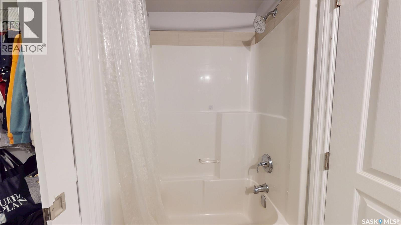 #214 412 Willowgrove SQUARE - 14