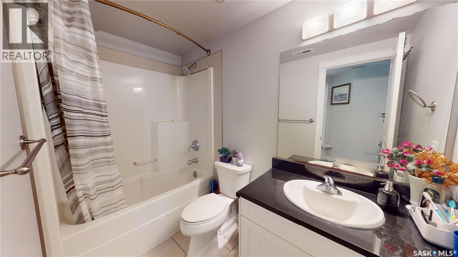 #214 412 Willowgrove SQUARE - 16
