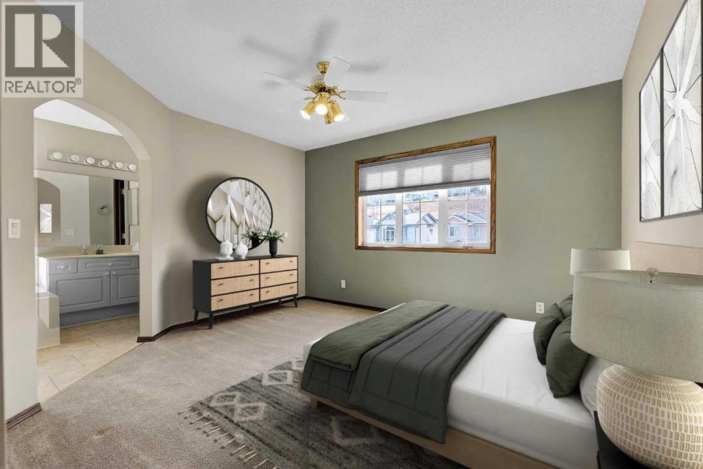 Single Family House for Sale in  Edgebrook Park NW Edgemont Calgary 