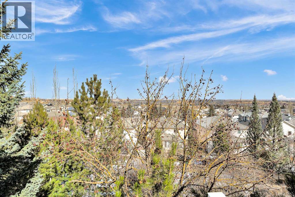 Single Family House for Sale in  Edgebrook Park NW Edgemont Calgary 