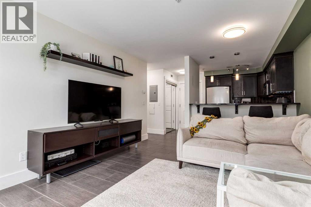 Single Family House for Sale in    Street NE Renfrew Calgary 