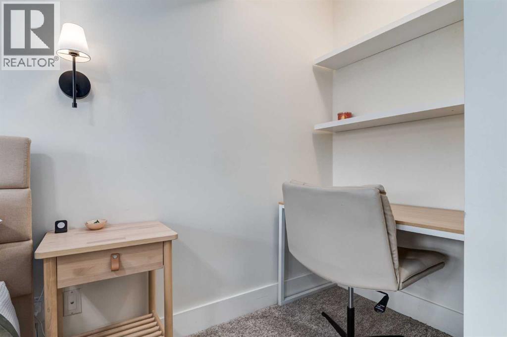 Single Family House for Sale in    Street NE Renfrew Calgary 