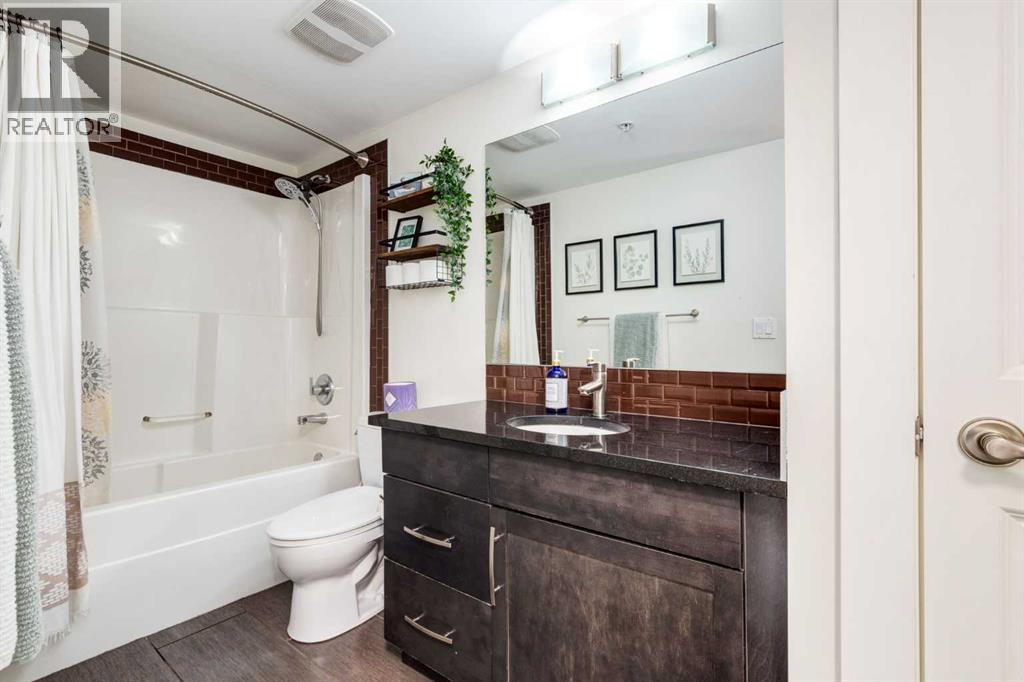 Single Family House for Sale in    Street NE Renfrew Calgary 