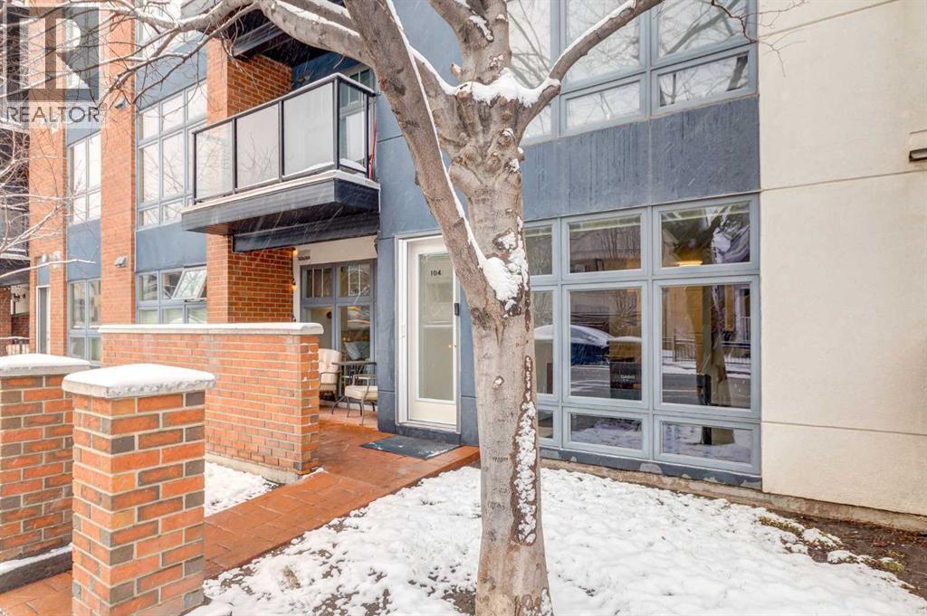 Single Family House for Sale in    Street NE Renfrew Calgary 