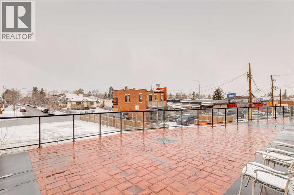 Single Family House for Sale in    Street NE Renfrew Calgary 