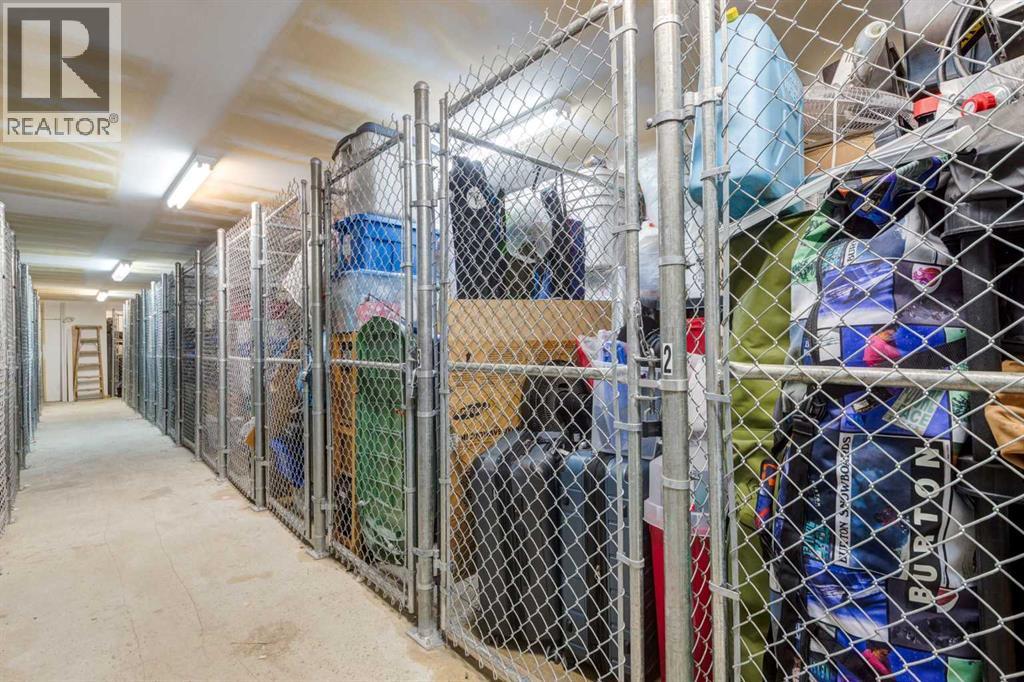 Single Family House for Sale in    Street NE Renfrew Calgary 