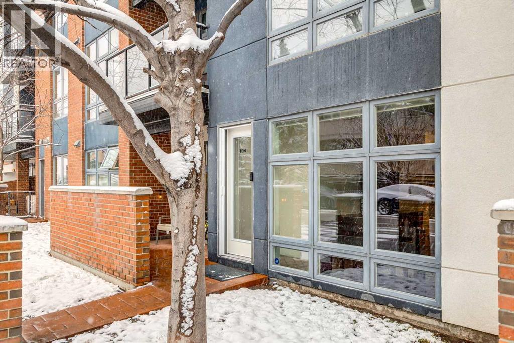 Single Family House for Sale in    Street NE Renfrew Calgary 