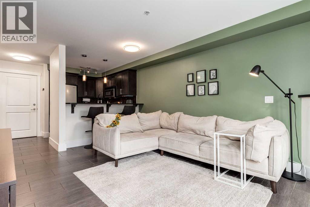 Single Family House for Sale in    Street NE Renfrew Calgary 