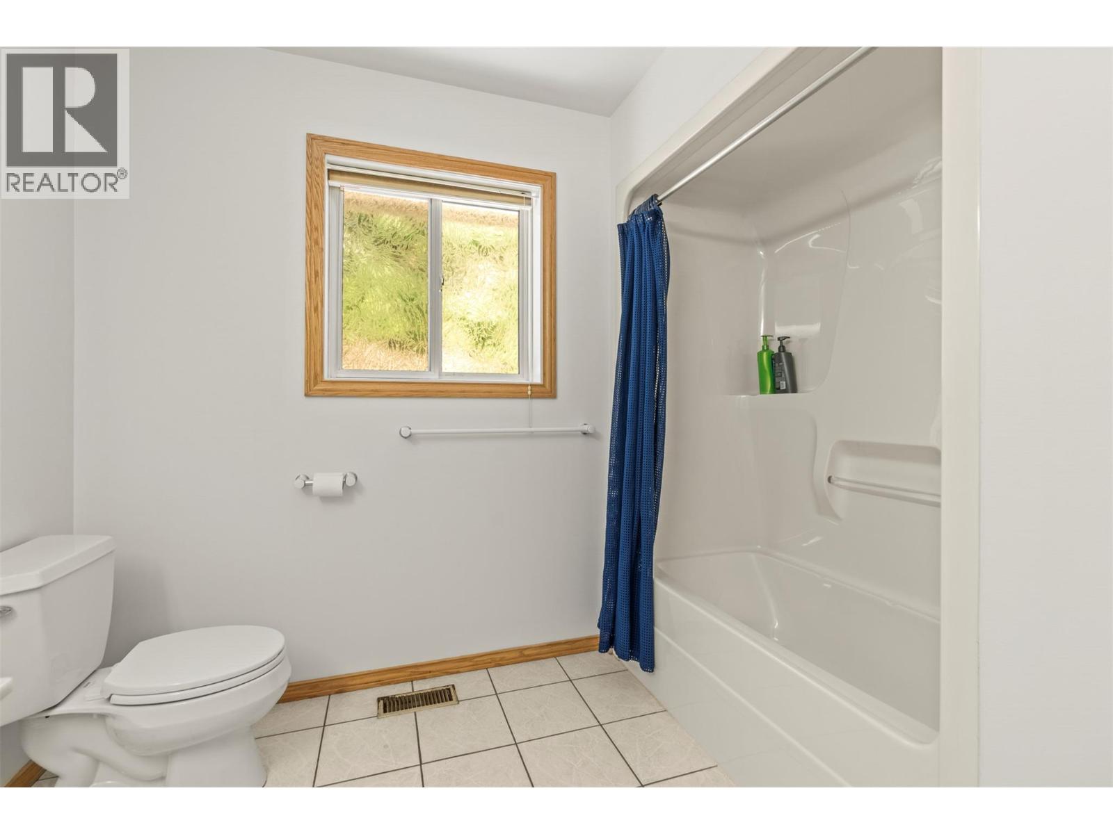 7967 Tronson Road, Vernon