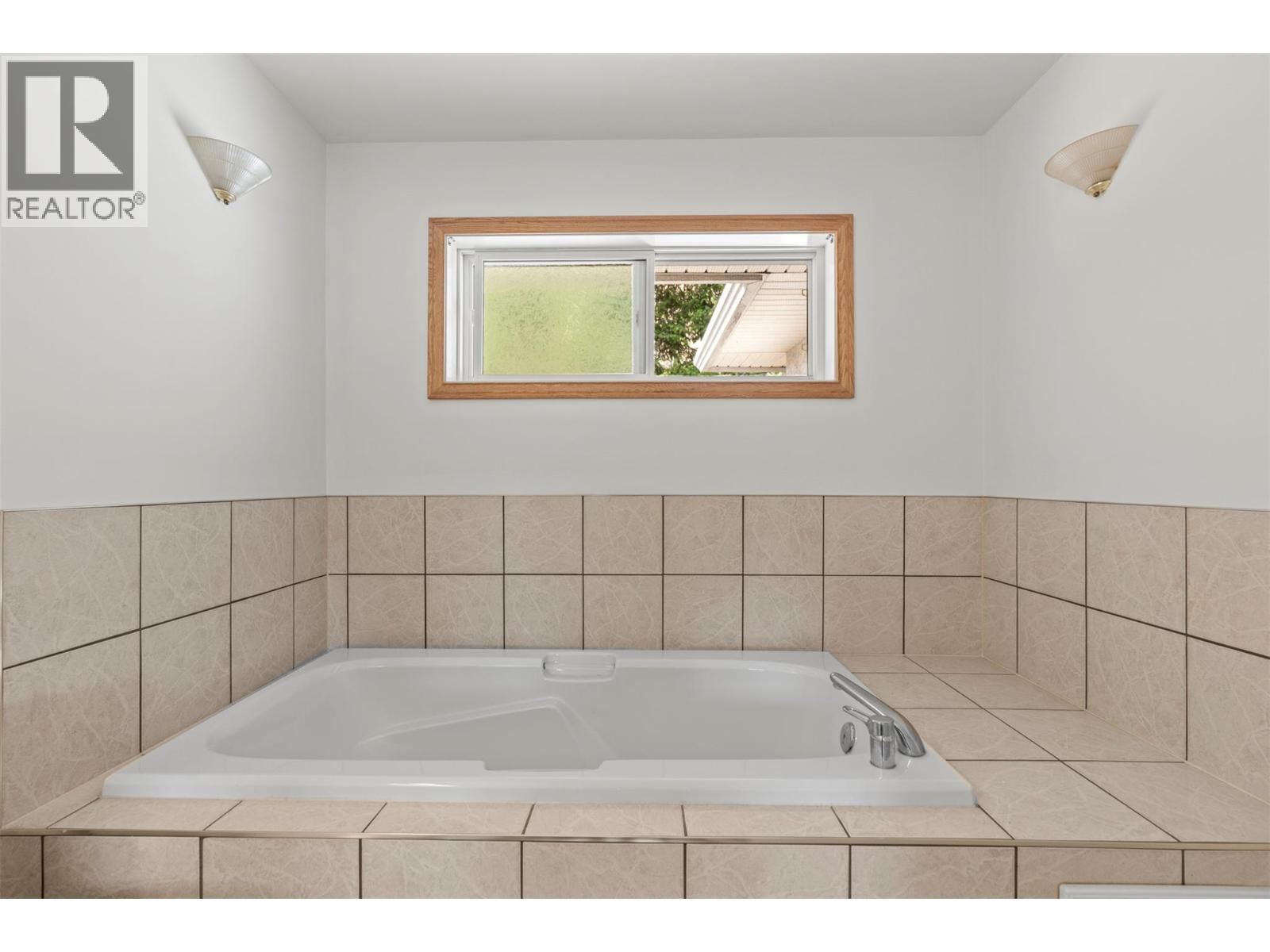 7967 Tronson Road, Vernon