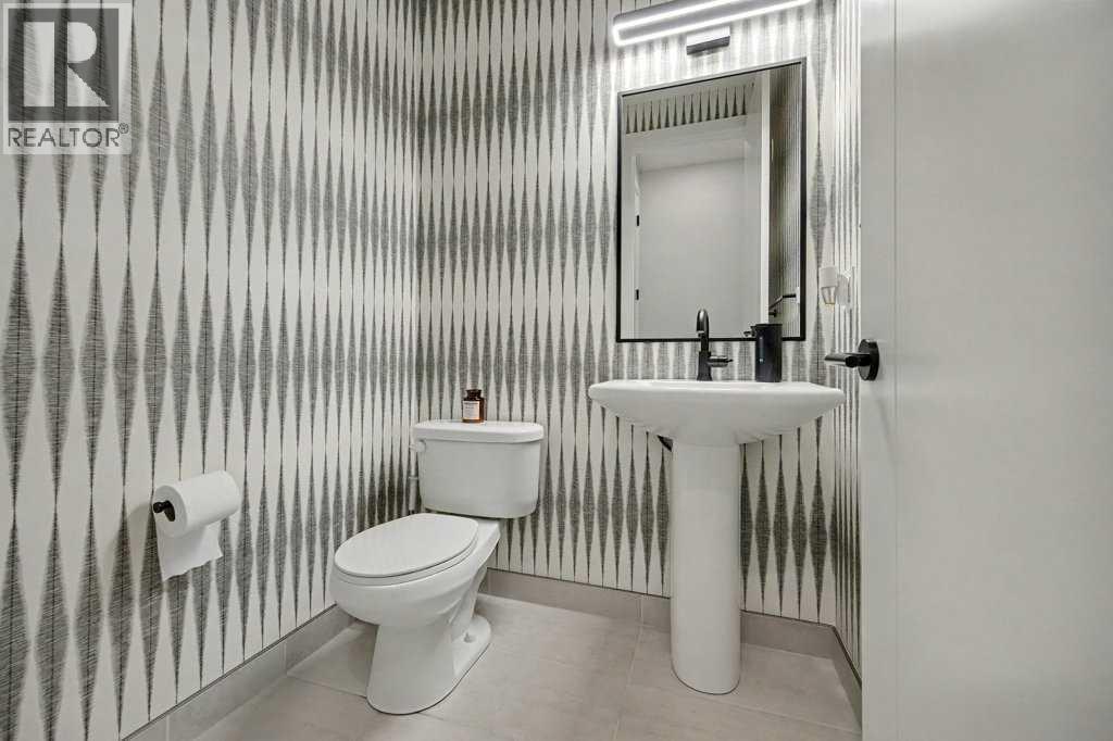 Single Family House for Sale in  Treeline View SW Alpine Park Calgary 