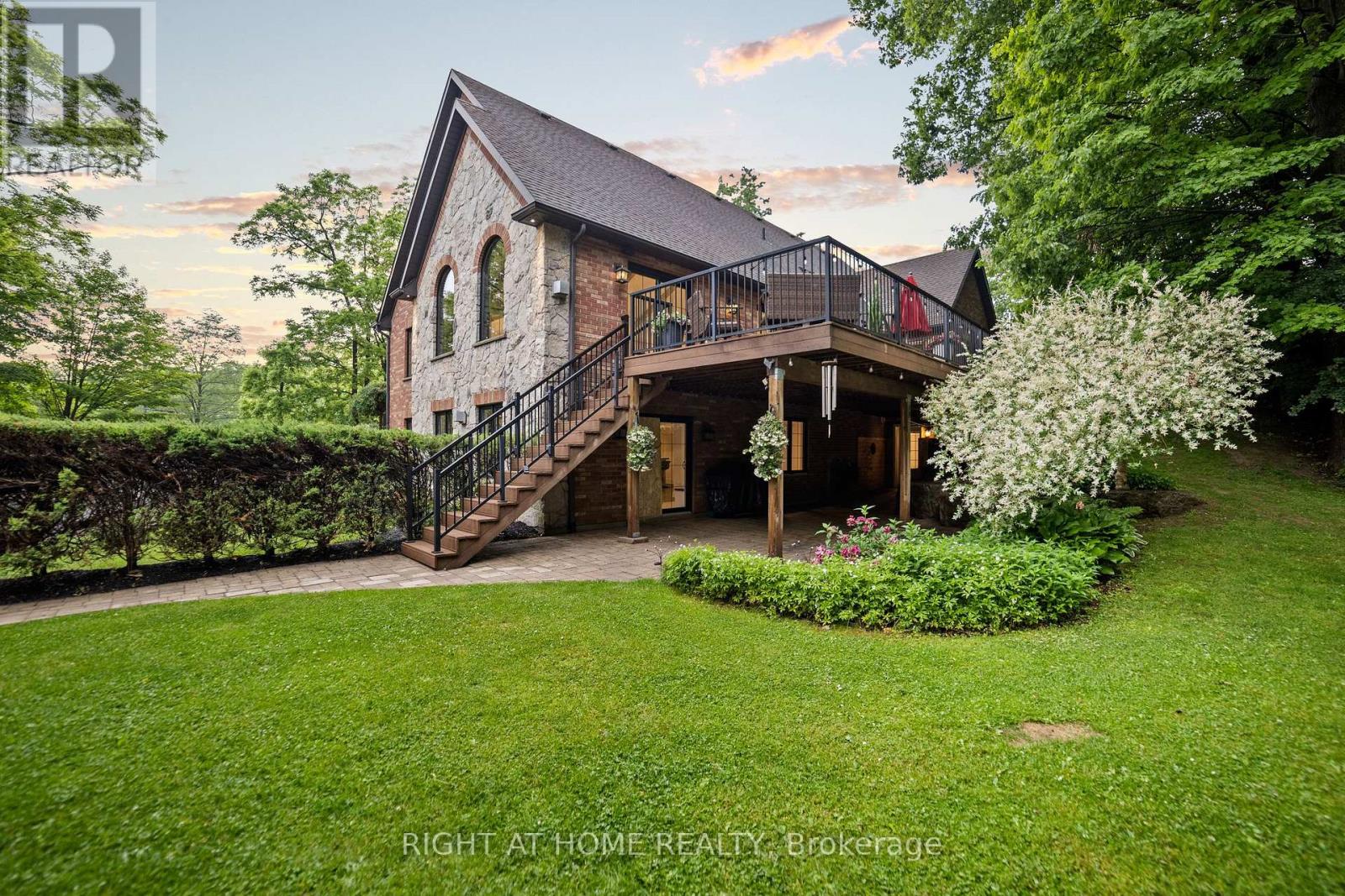 515 HAMILTON DRIVE - 47