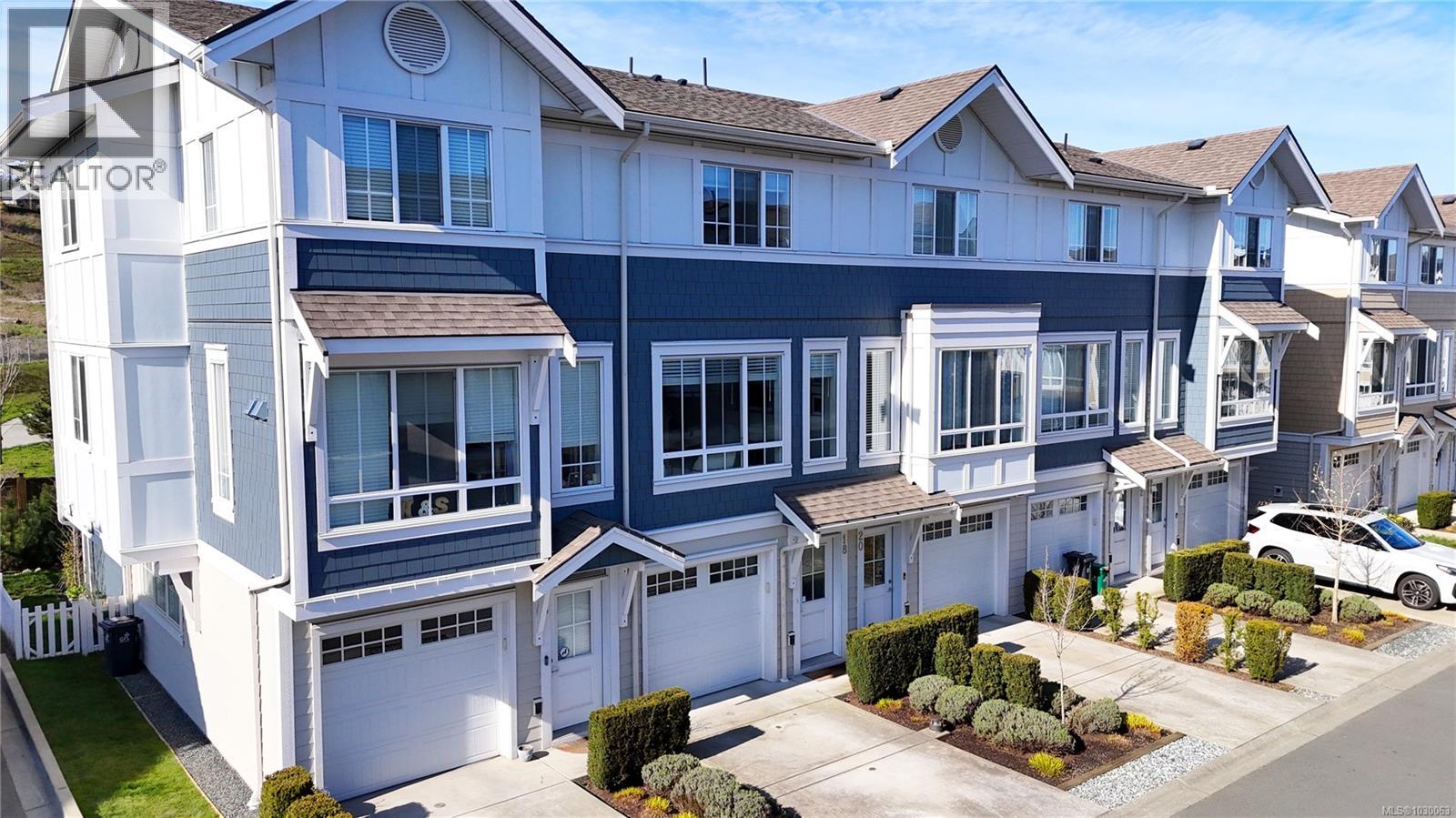 #18 370 LATORIA BLVD - 28