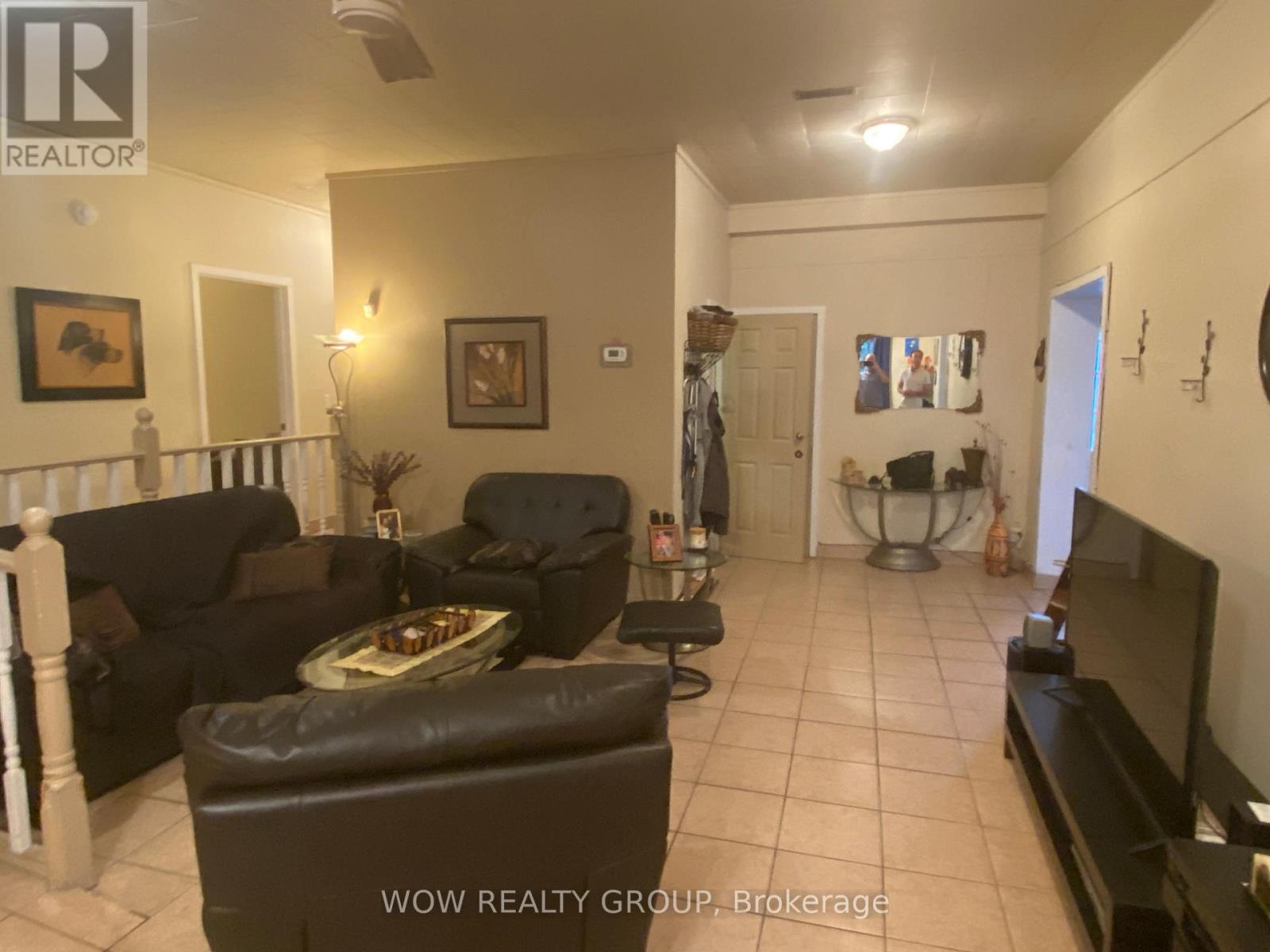215 BROADWAY AVENUE - 3