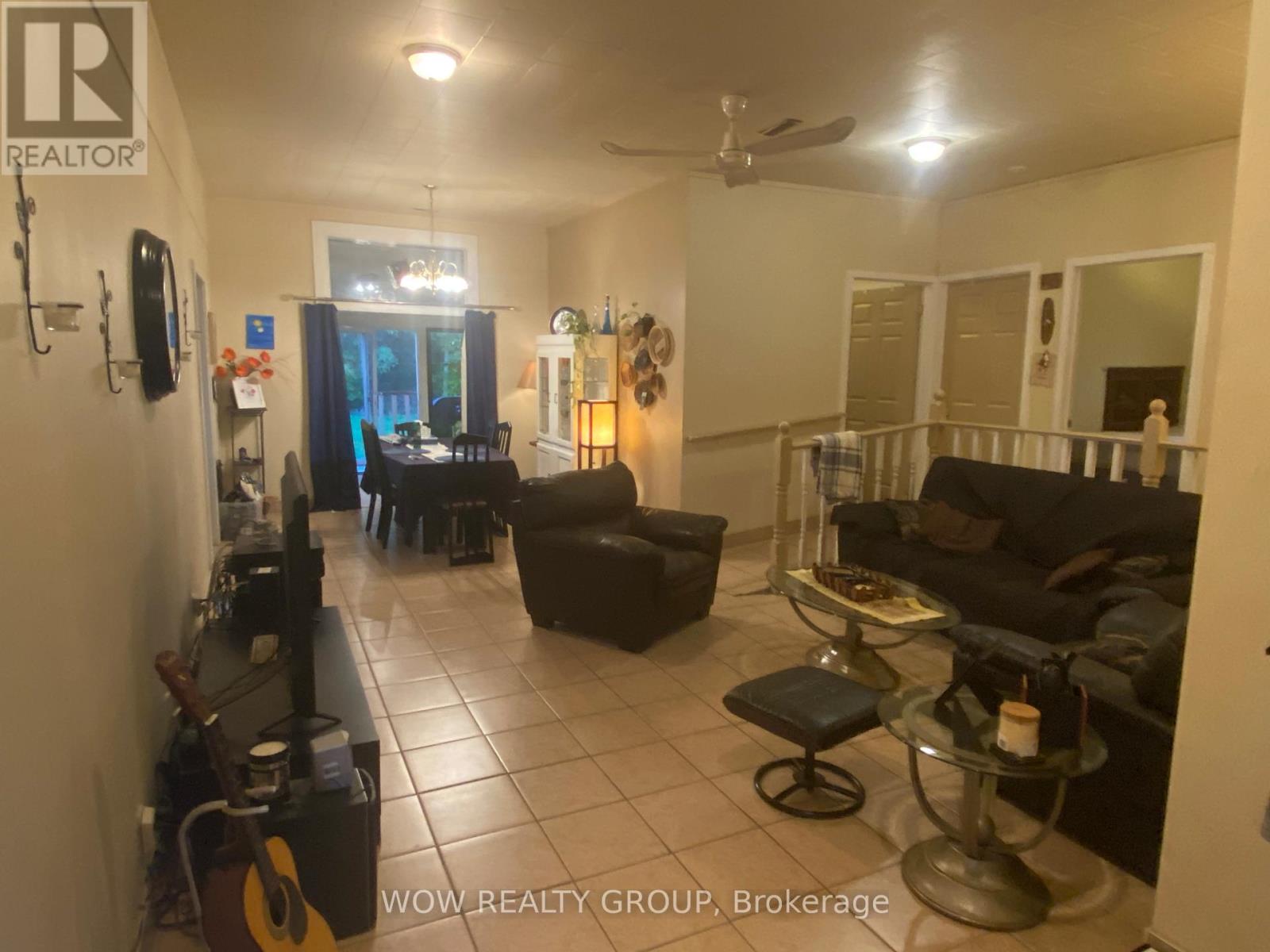215 BROADWAY AVENUE - 4