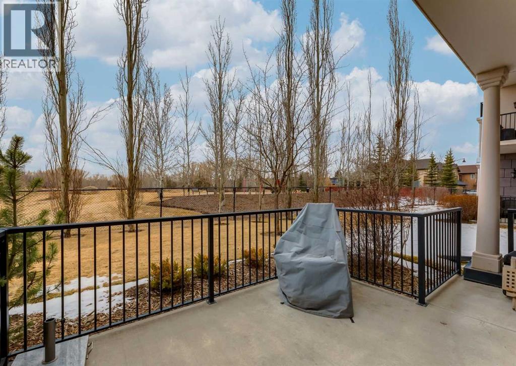 Single Family House for Sale in   Quarry Way SE Douglasdale/Glen Calgary 