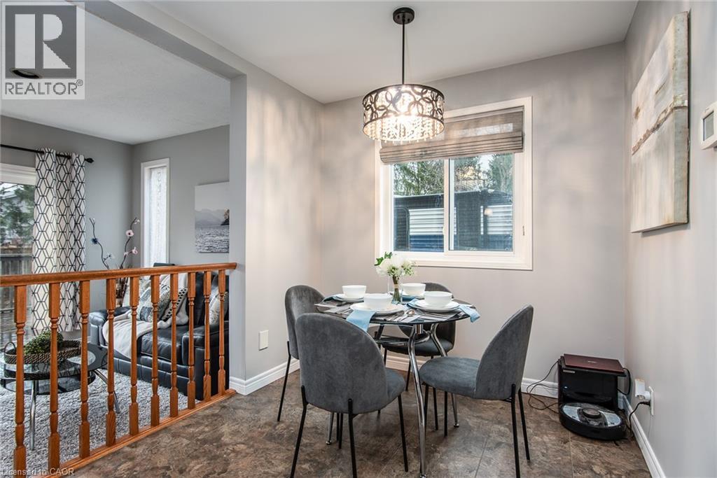 236 DARTMOOR Crescent - 25