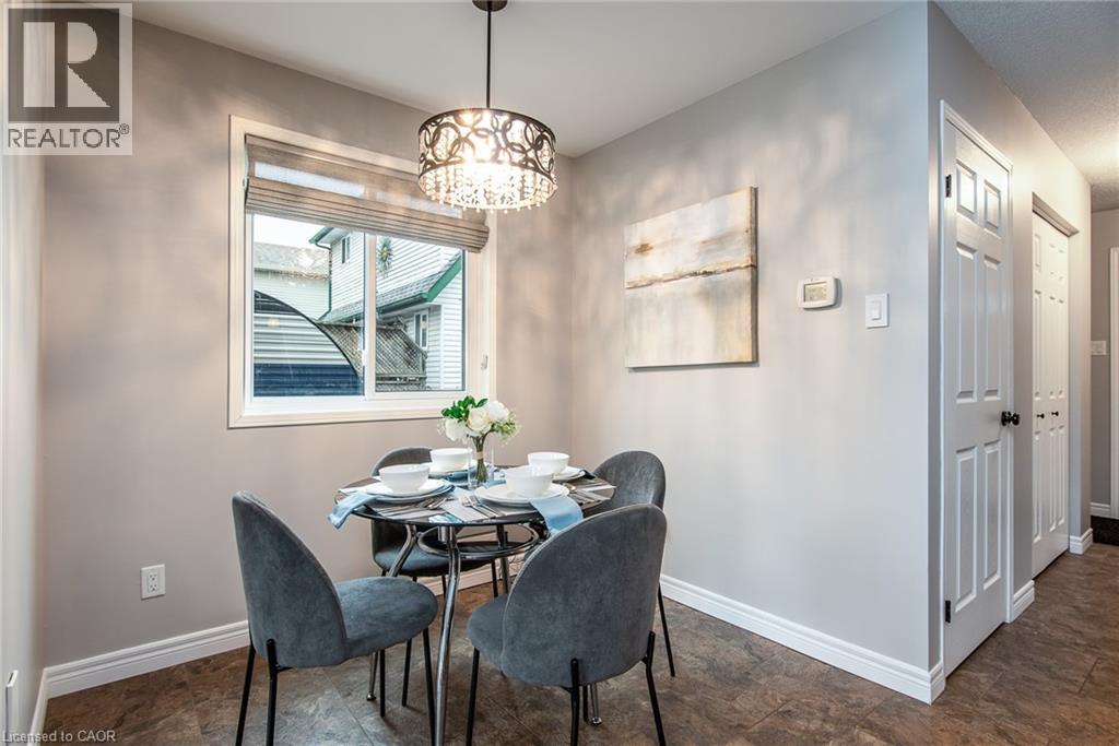 236 DARTMOOR Crescent - 26