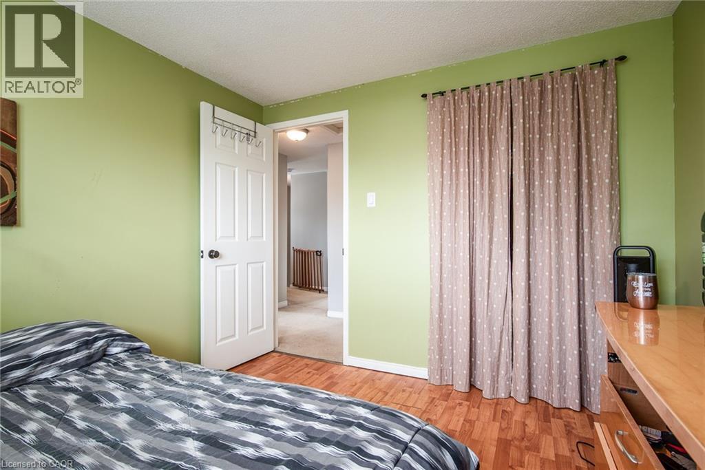 236 DARTMOOR Crescent - 31