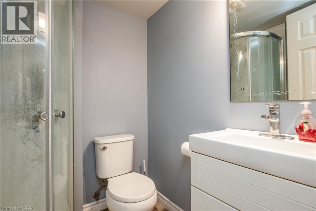236 DARTMOOR Crescent - 38