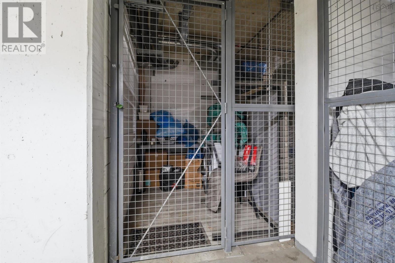 Property 17 of 37 of 406 1048 Wellington Street